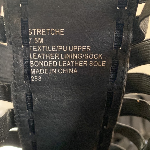 Steve Madden black elastic and leather heels size 7.5 - Picture 3 of 5